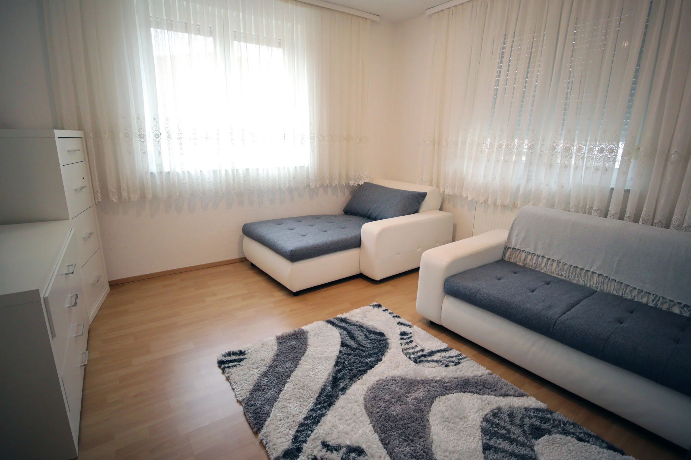 Zimmer 1 OG