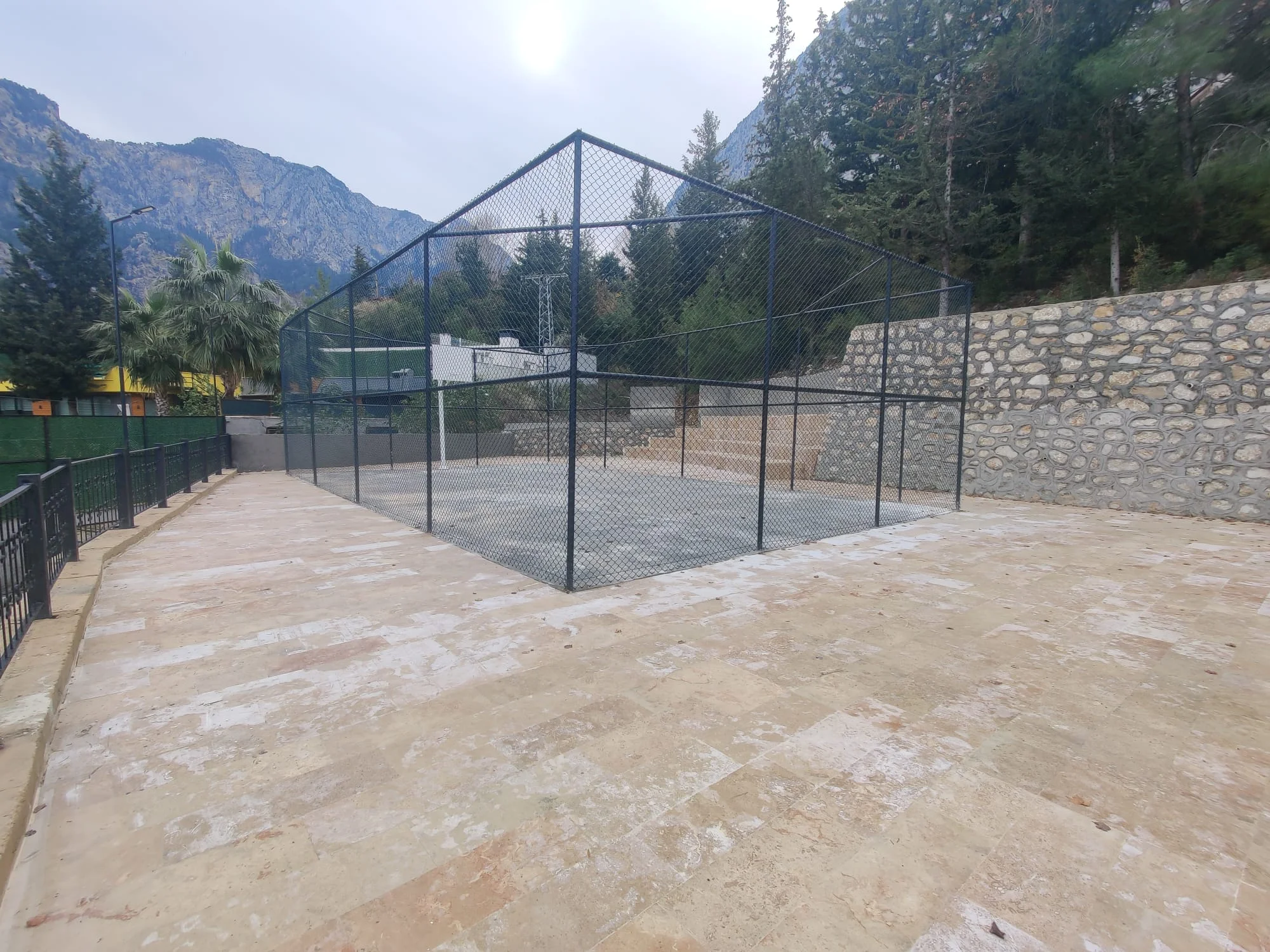 Basketballfeld